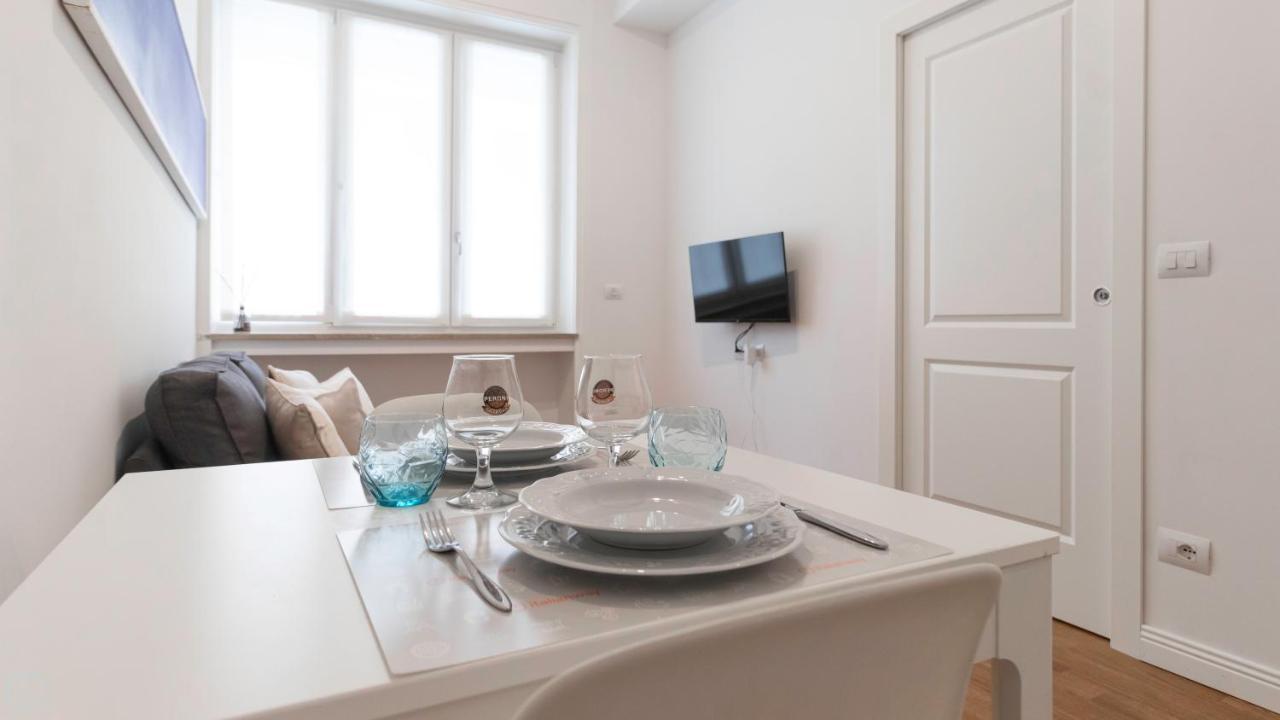 Italianway - Bandello 4&1 Apartment Milan Bagian luar foto
